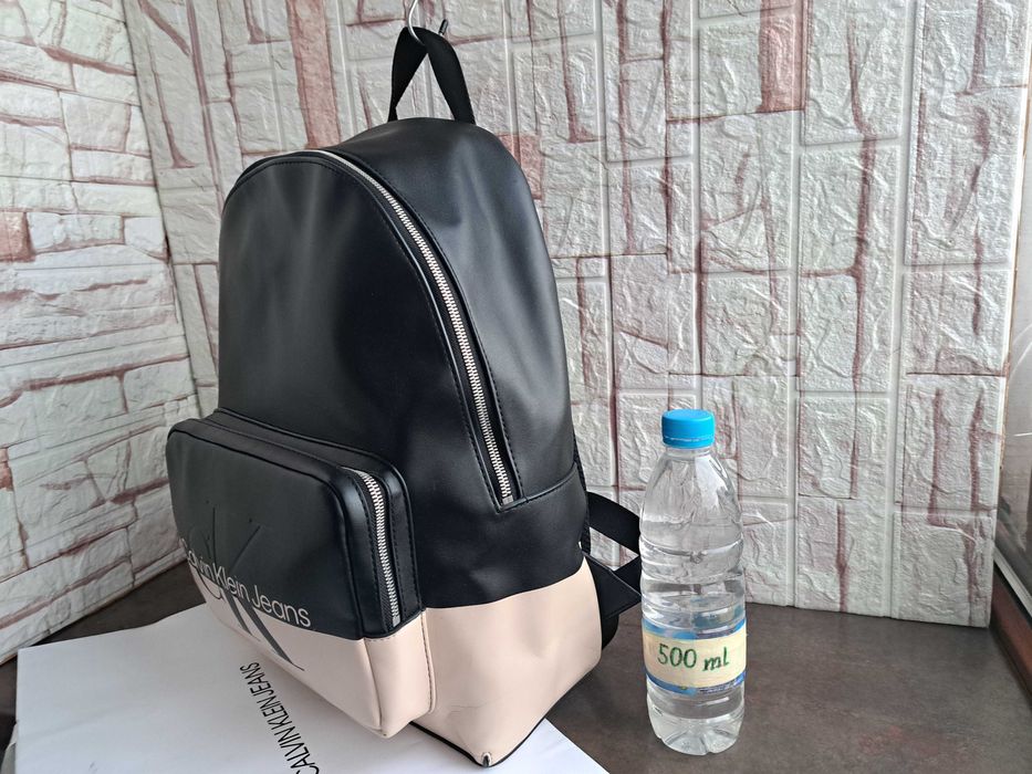 дамска ,мъжка раница,чанта Calvin Klein