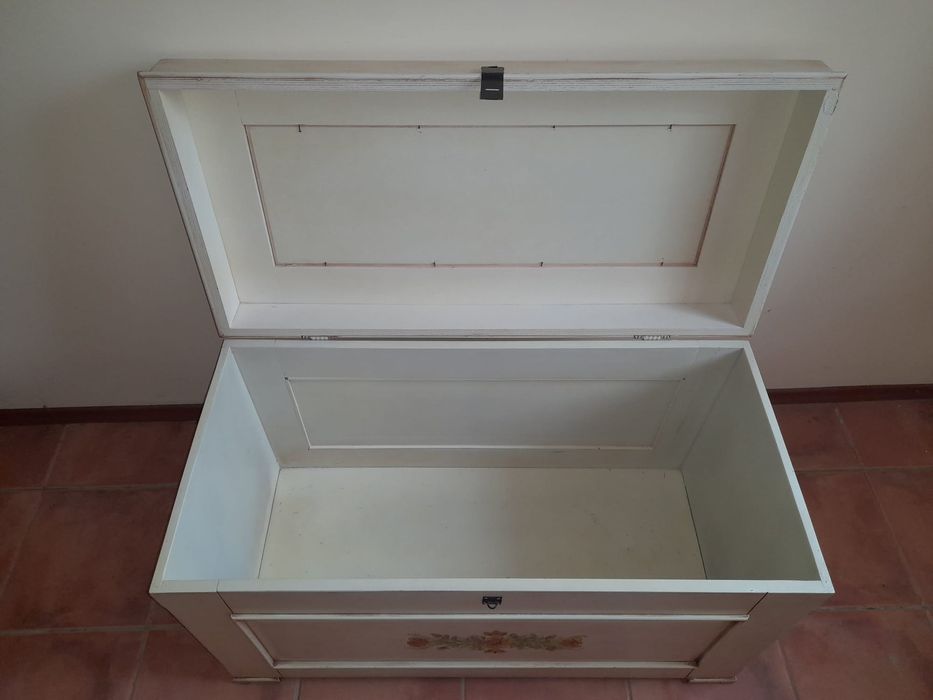 trunchi de lemn ușor