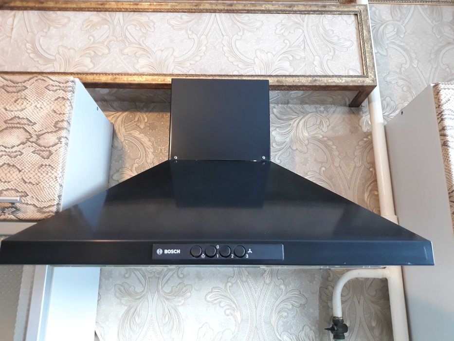 Продам вытяжку Bosch