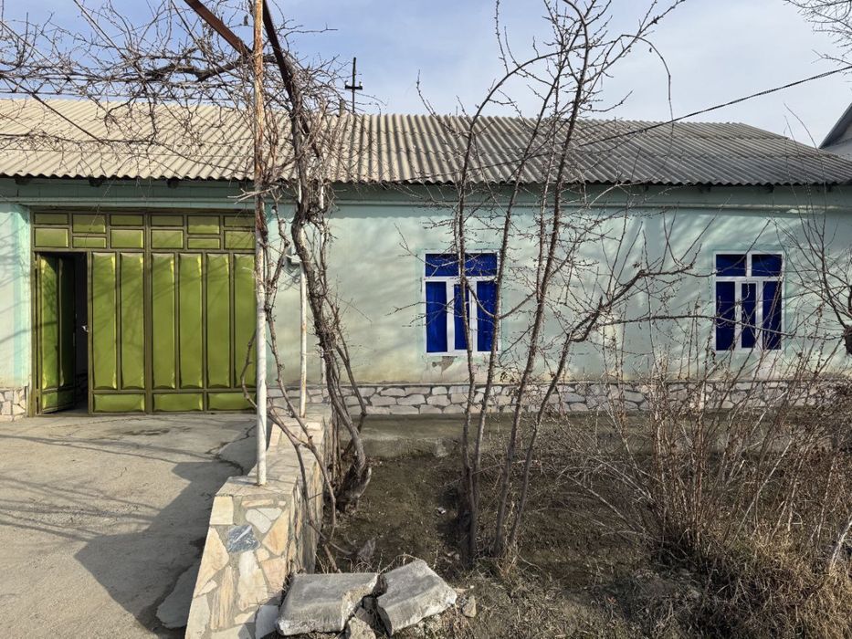 уй сотилади навбахордан