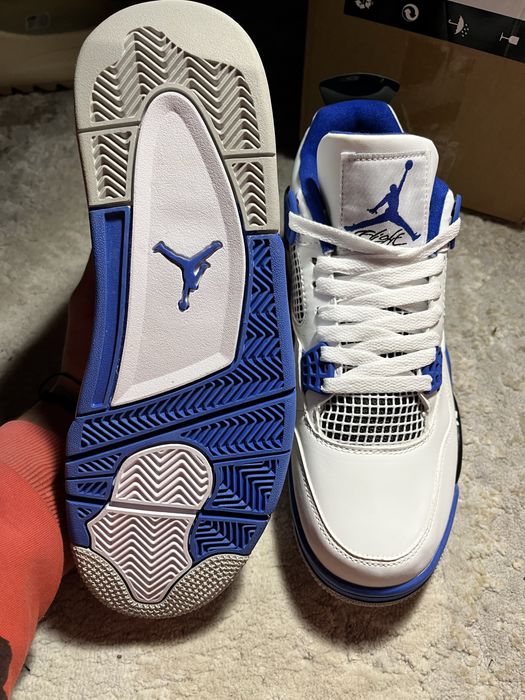 Jordan 4 marimea 43