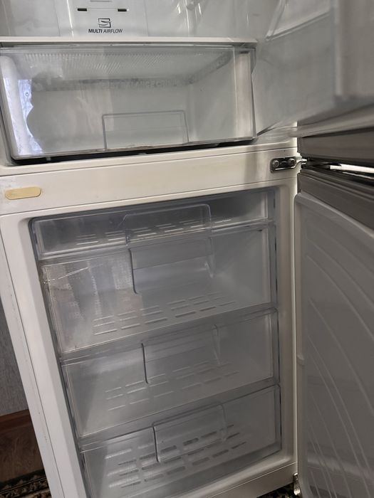 Продам холодильник