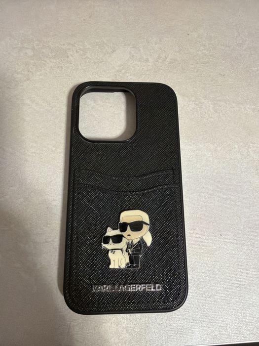 Кеис за айфон 15 про оригинален