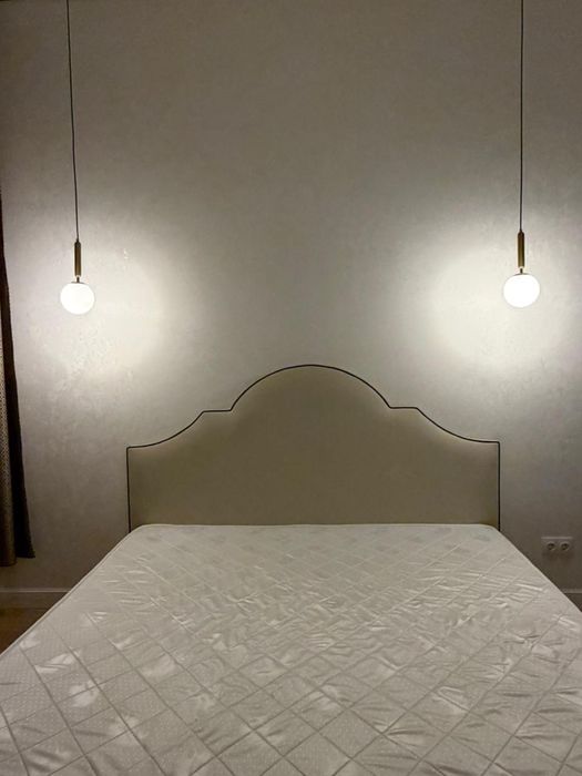 Продам кровать (180 на 200)