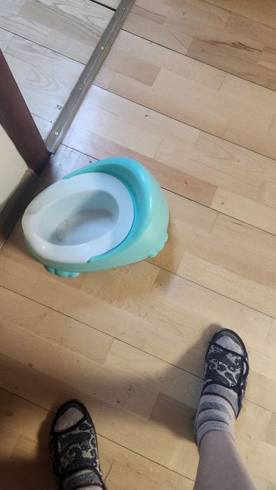 Отдам  детский горшок