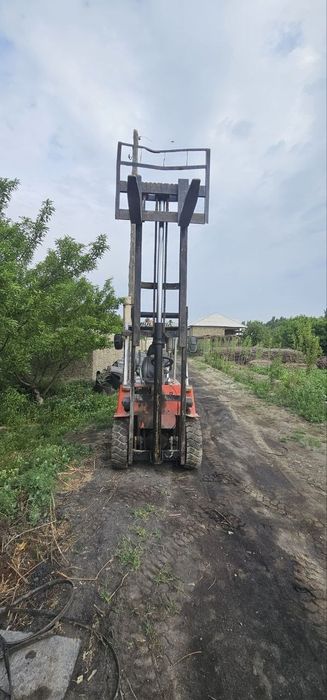 Погрузчик Балгаанкара 3.5 тонна кутаради ишчи холатда