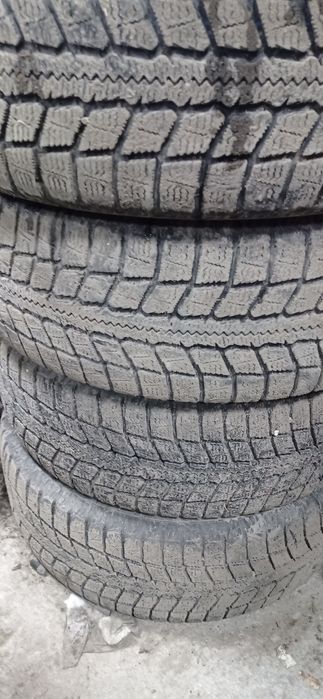 Продам комплект зимней резины