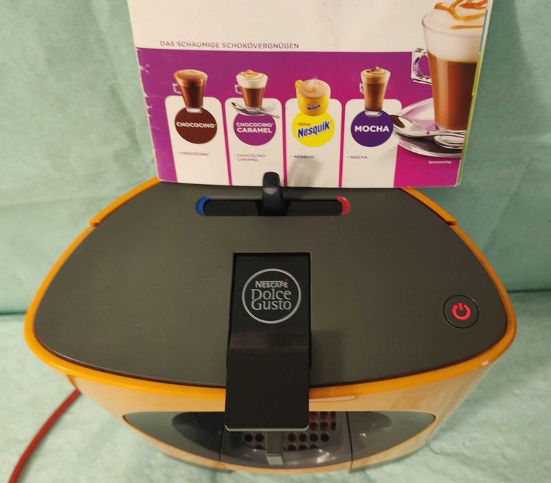 Кафемашина с гаранция 1 година NESCAFÉ® за капсули Dolce Gusto Krups OBLO.Orange/Yellow
