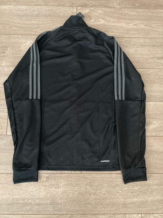 Оригинално НОВО мъжко горнище Adidas