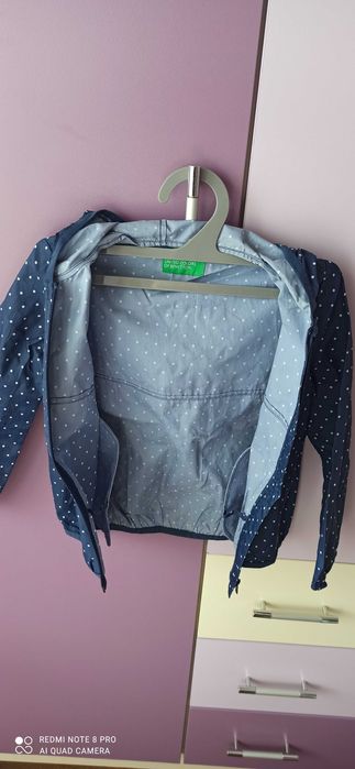 Яке на Benetton- ветровка 4-5 год