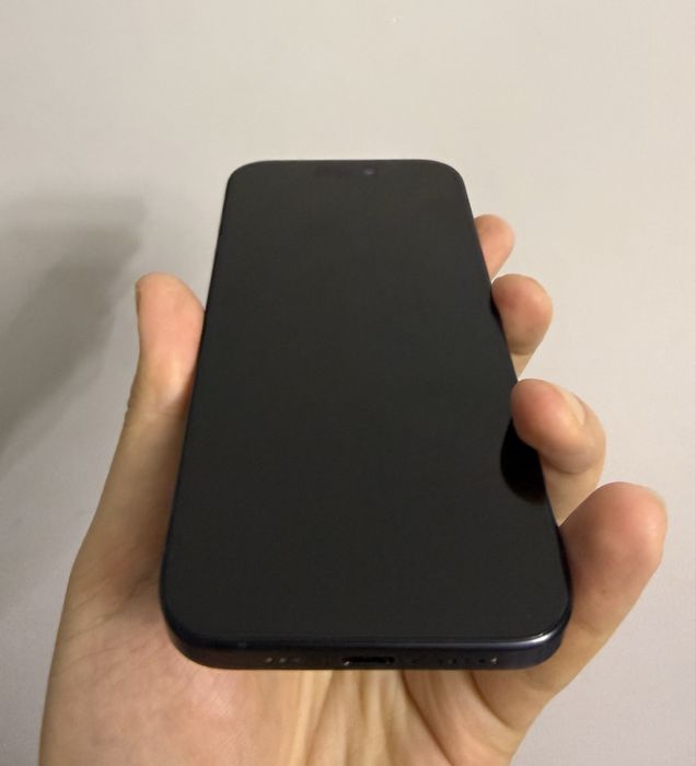 Продам Iphone 15 pro 128gb
