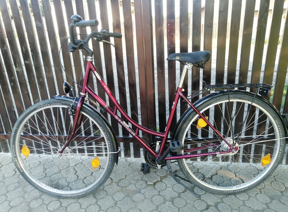Bicicletă               .