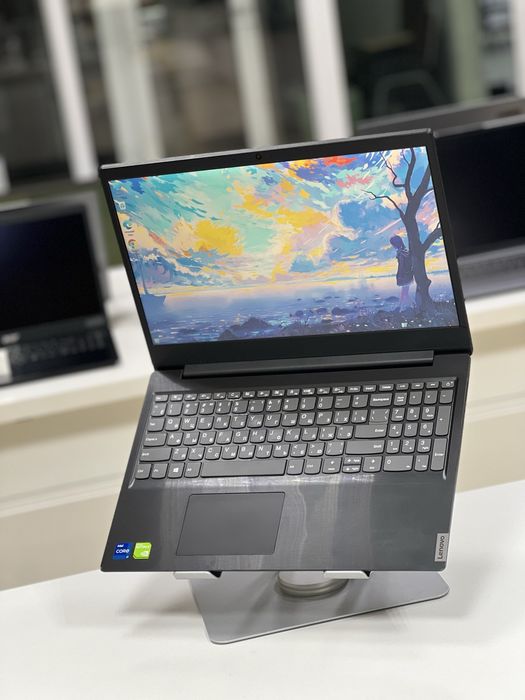 Ноутбук с видеокартой | Core i7-8565U