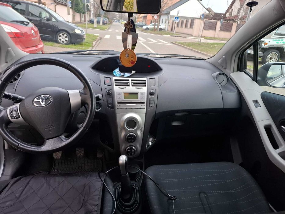Vand masina Toyota Yaris
