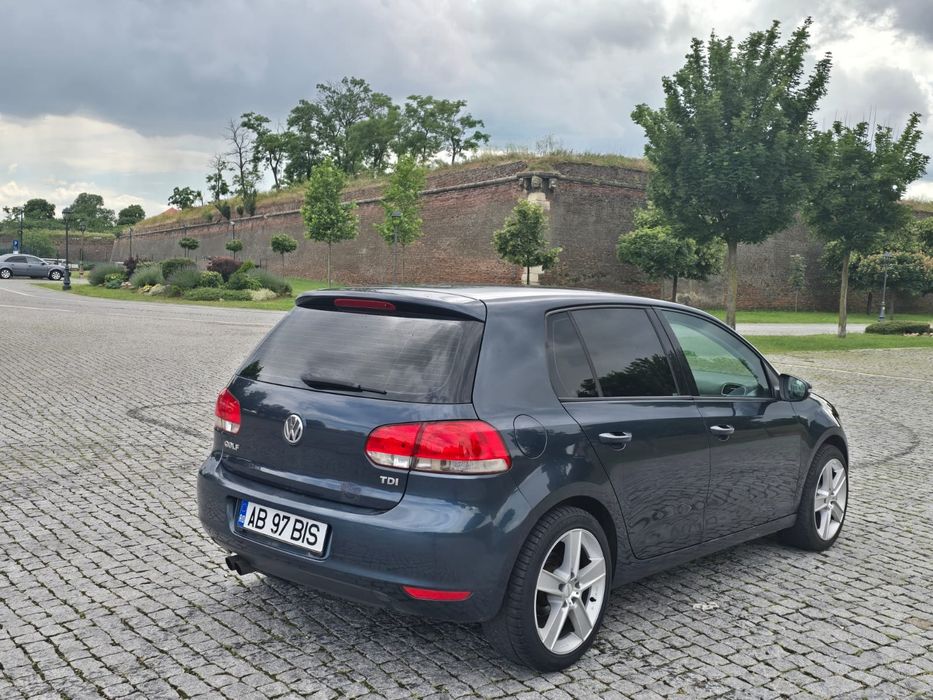 VOLKSWAGEN Golf 2010 — imagine 4