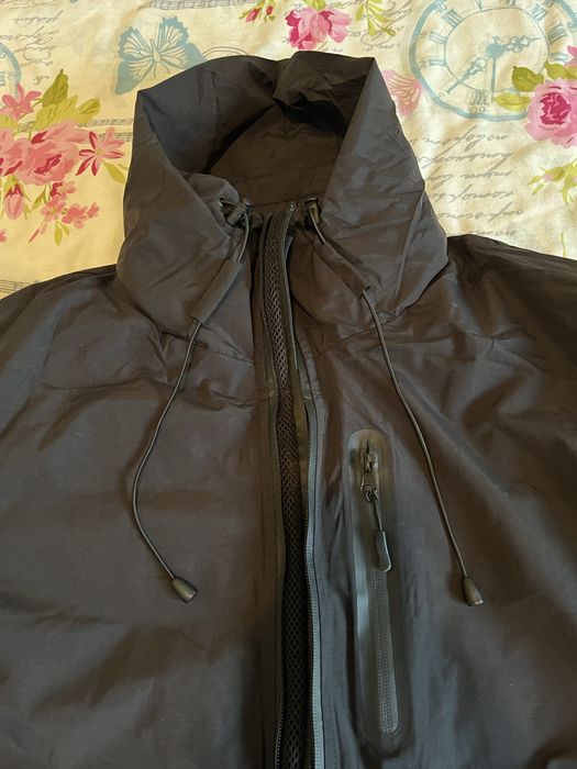 Зимно яке чисто ново