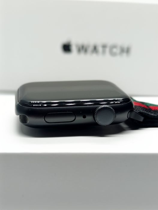 Apple Watch SE - 44mm  Smartwatch + Garantie