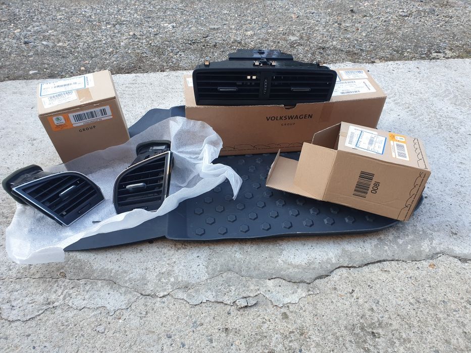 Guri aerisire interior Skoda Fabia 3