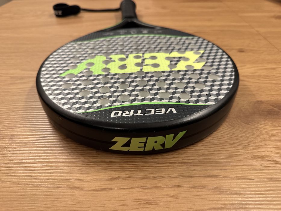 Paleta padel Zerv Vectro