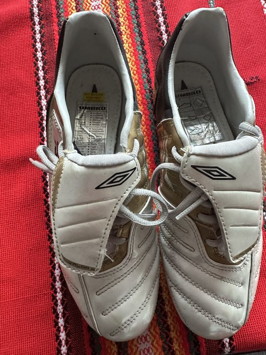 Бутонки UMBRO нмер 37