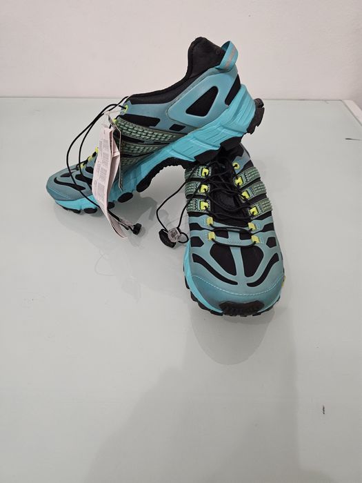 Pantofi sport si pantofi casual