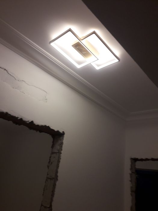 Electrician - execut instalații electrice pentru case și apartamente