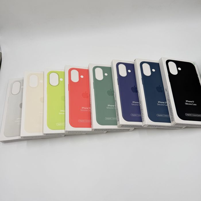 Промо пакет: Връзка Crossbody Strap + Силиконов калъф с лого за iPhone 12/13/14/15/16/17 Plus, Air, Pro и Pro Max