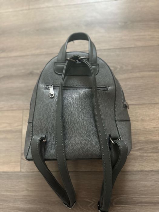 Сива дамска раница