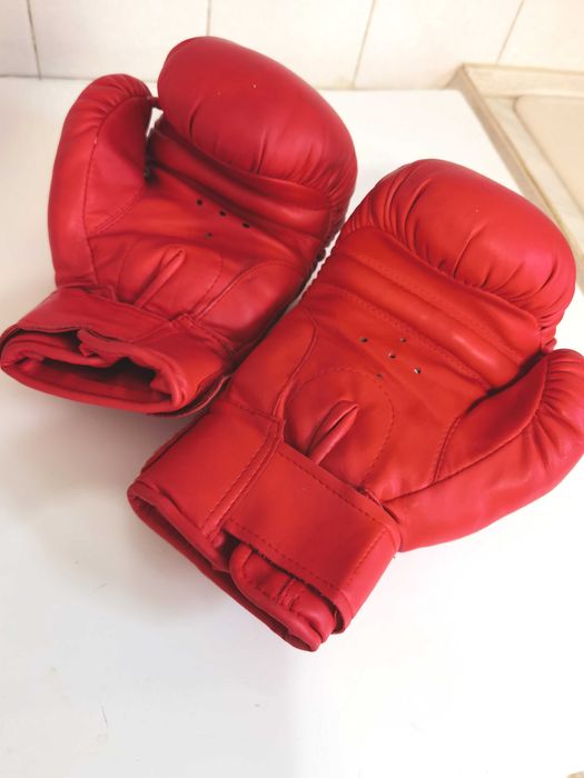 Качествени Боксови Ръкавици Weiwa Модел TQ - 10 OZ