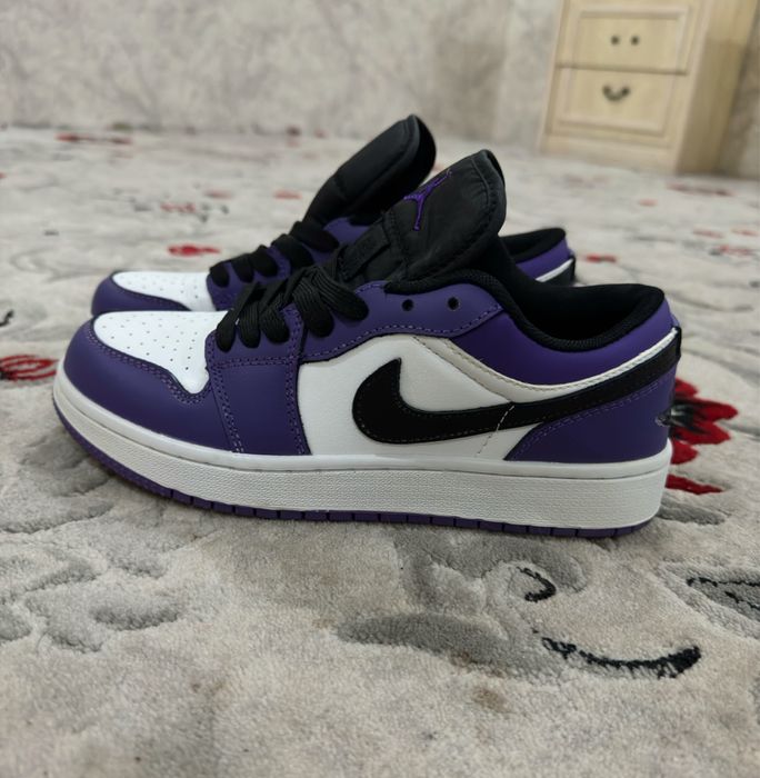 Nike krassovka 39 razmer
