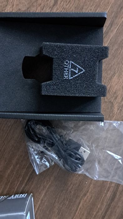 Часовник  INSTINCT 2