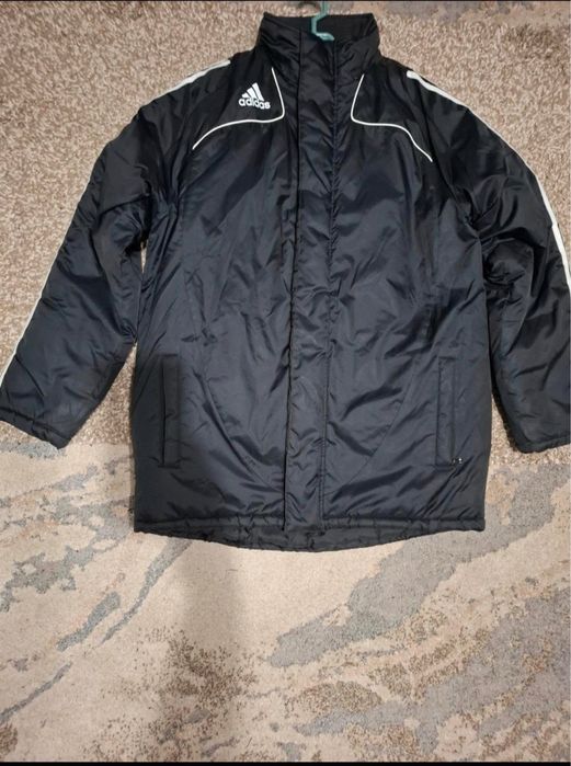 Vand geaca adidas