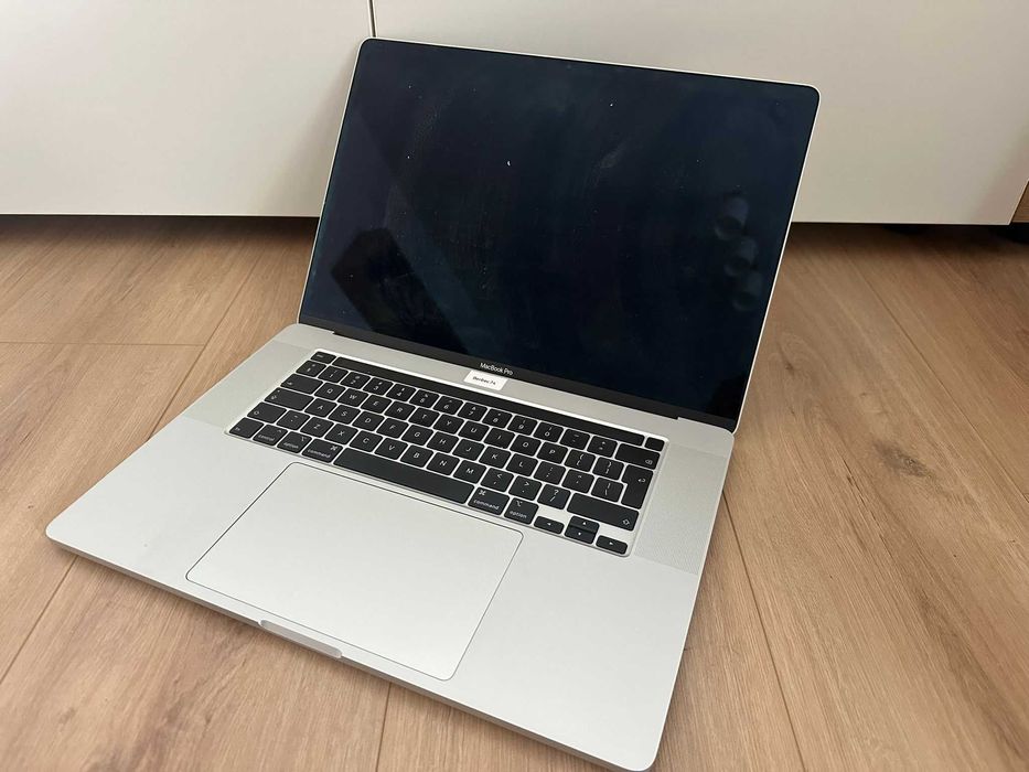 Vand MacBook Pro 2019 16 inch