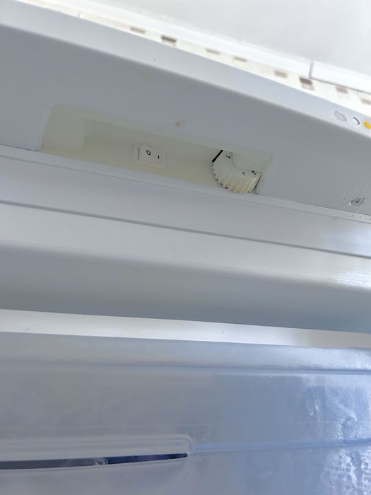 Продам морозильник