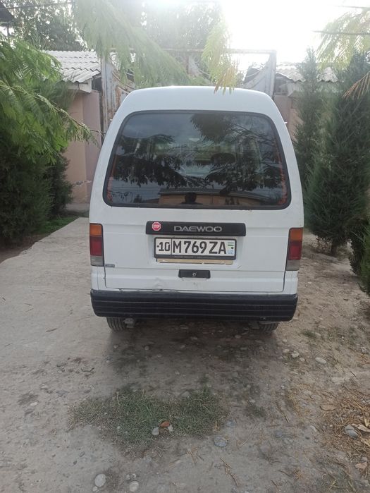 Дамас машина сотилади