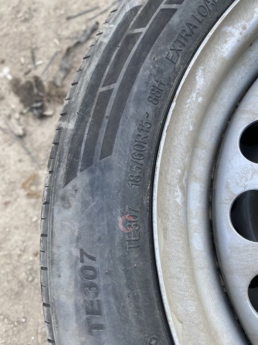 шины диски автомбильный