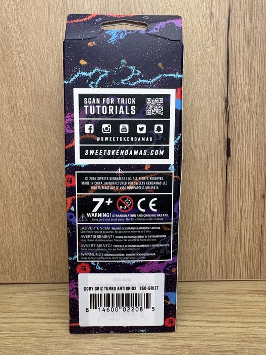 Kendama Sweets CodyGriz Signature Turbo Shape, AntiSkid - Modelul Nou