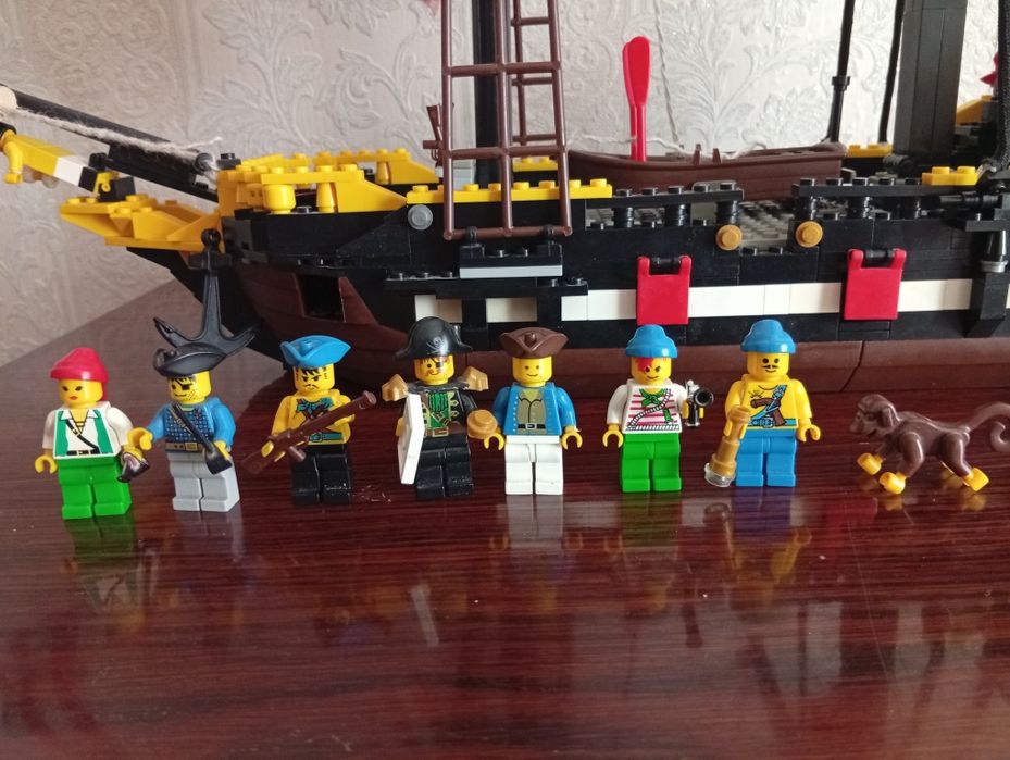 Конструктор Лего Пиратский корабль