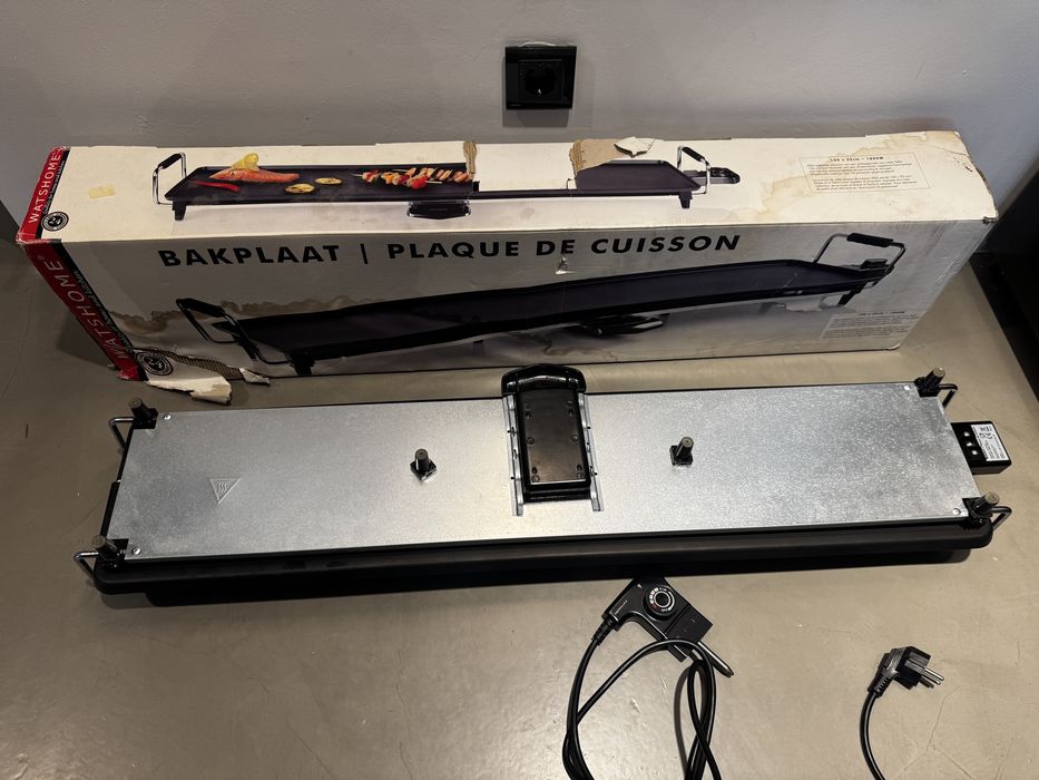 Plită electrică XXL Teppanyaki / Plancha Watshome 100×22 cm, 1800W
