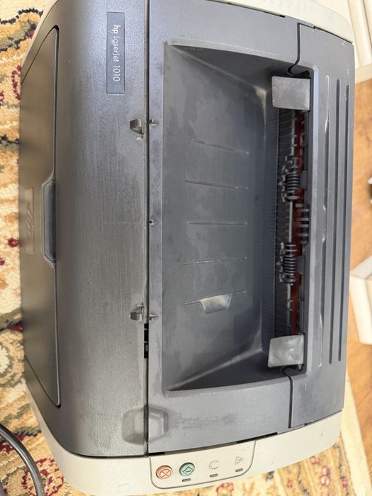 Принтер НР Laserjet 1010