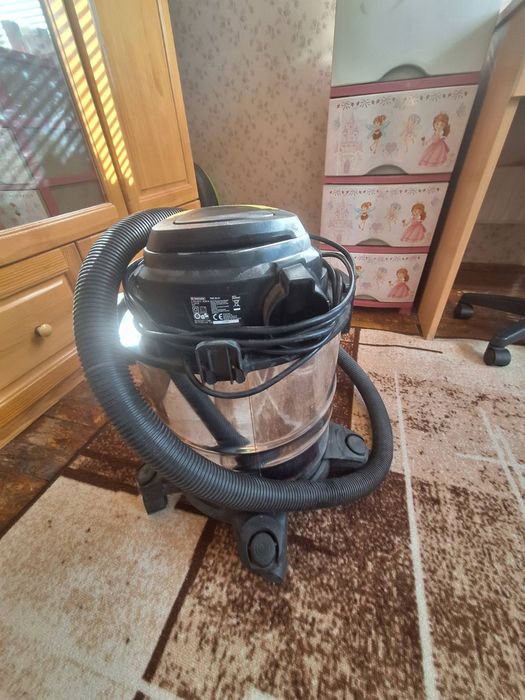 Индустриална прахосмукачка