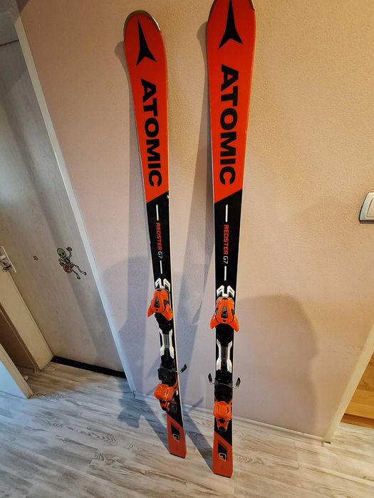 Ски Atomic Redster G7, 182 см и щеки 130 см.