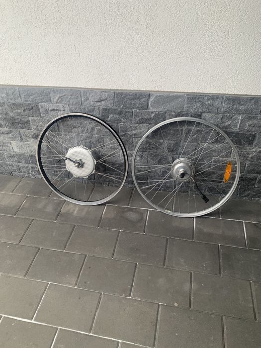 Vand 2 roti bicicleta