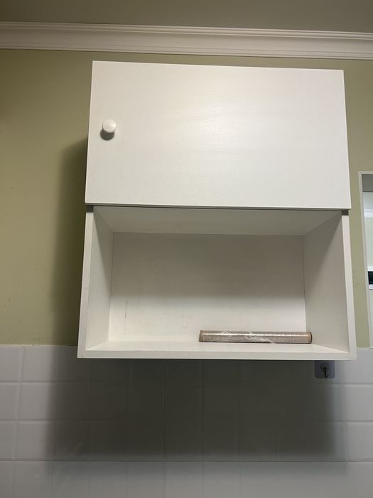 Продам 4 шкафа кухонных.