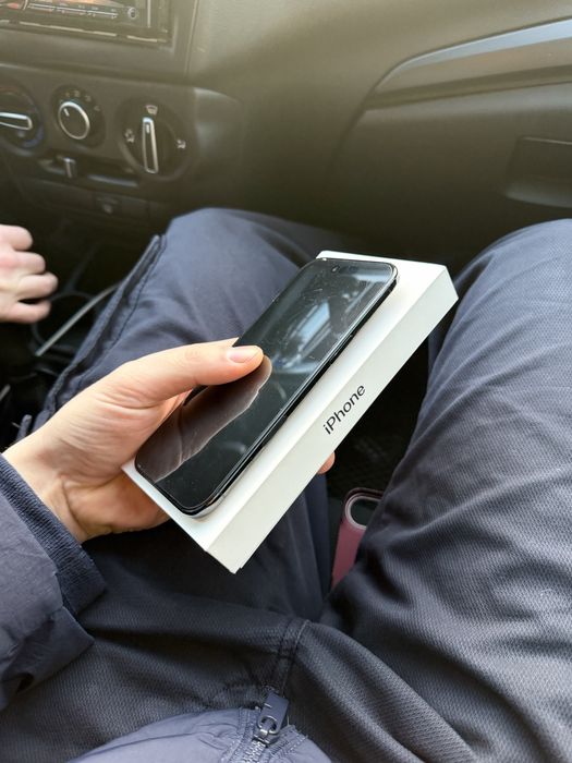 Продам iphone air