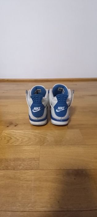 Air Jordan 4 Military Blue