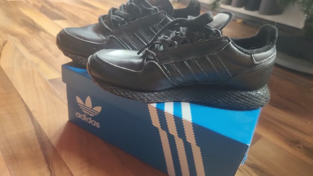Сникърси Adidas Forest Grove J