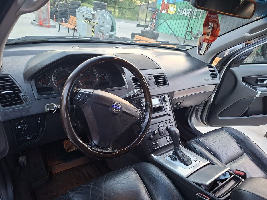De vanzare VOLVO XC90 2007