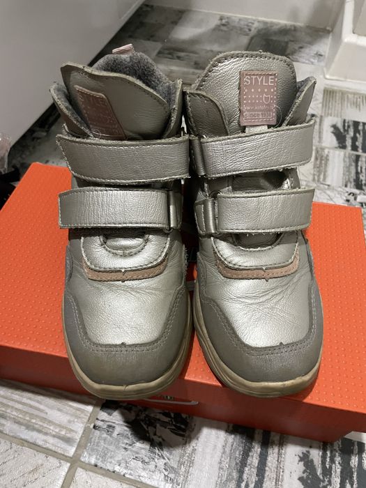 Десисезонные ботинки на девочку