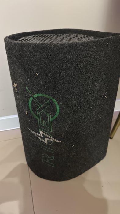 Продам сабвуфер Rizex